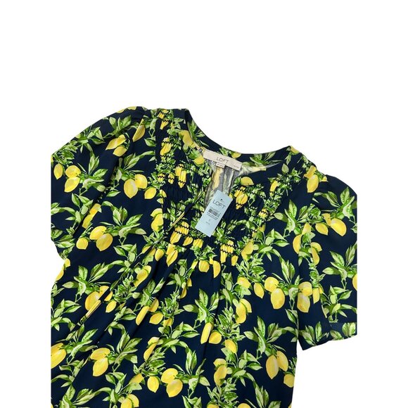 NWT Loft Womens Petite Lemon Print Short Sleeve Top Navy/Yellow Size SMALL 1768 - Picture 2 of 5